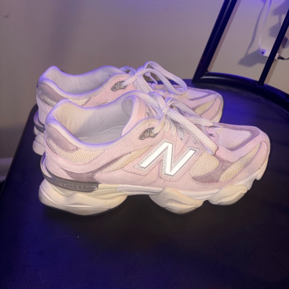 New Balance Women's Shoes - Pink and Cream